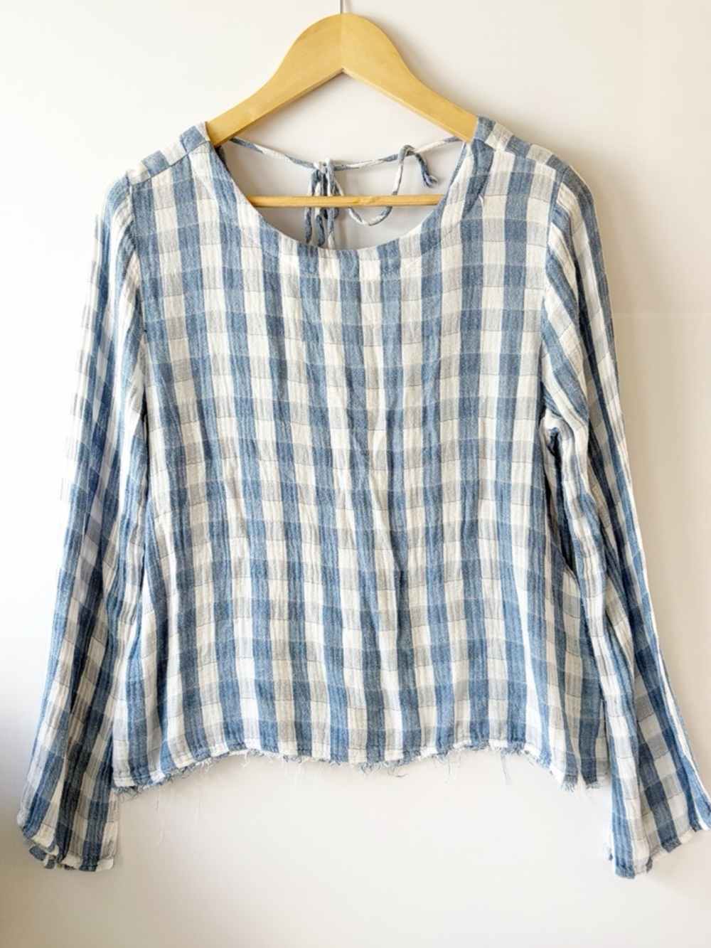 Cloth & Stone Light Blue Plaid Long-Sleeve Top with Button and Tie back detail M